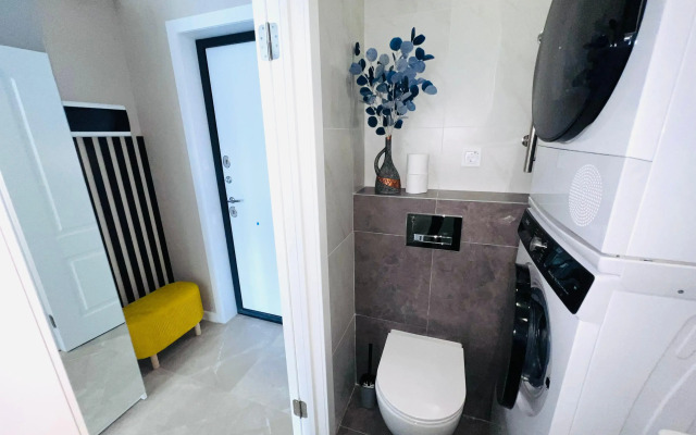 Апартаменты студия на Новоостаповской 20