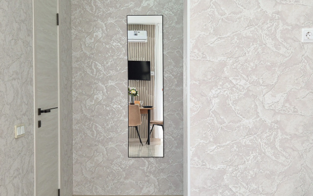 Prostornaya Studiya S Balkonom Flat