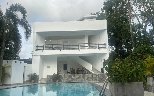 Surf and Ride by Alisher Guest house
