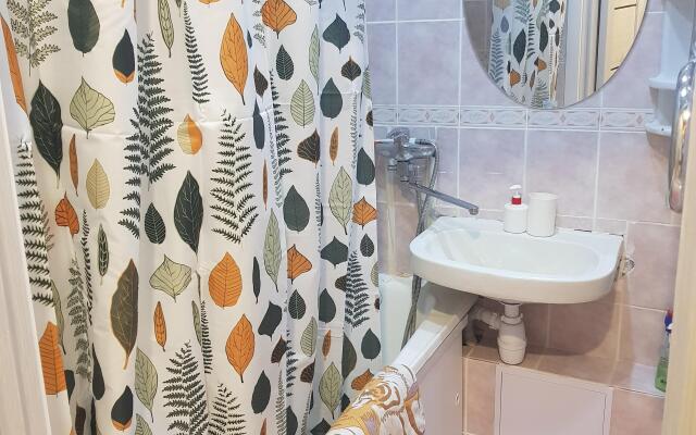 2kh komnatnaya kvartira na 50 let Oktyabrya Apartments