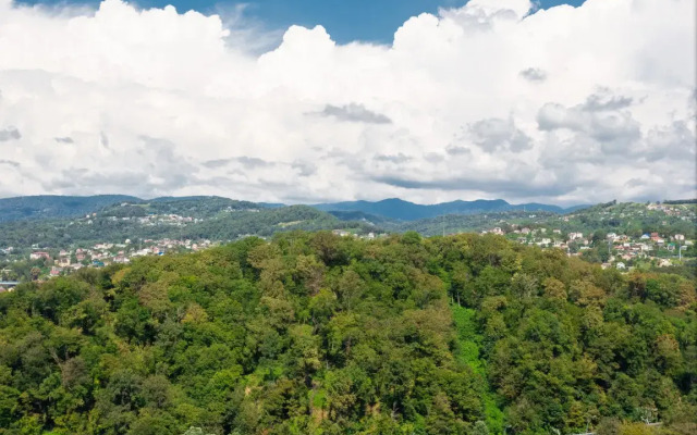 Dvukhkomnatnye S Vidom Na Gory Apartments