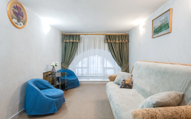 Квартира Большая Морская двухкомнатная