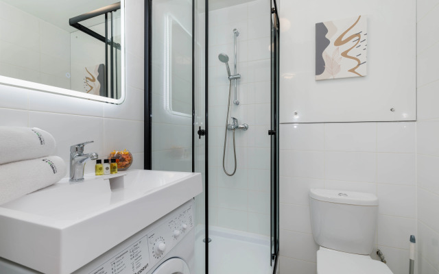 Квартира Inndays Aparments на Колом 4