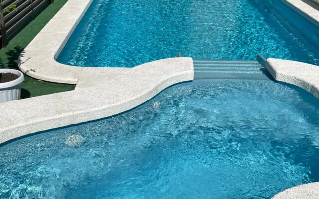 Regata Guest House