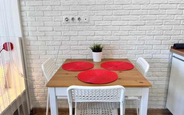 Апартаменты APARTS Уютная Студия В Спальном Районе