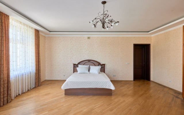 2-kh Urovnevye Apartamenty u metro Sukonnaya Sloboda