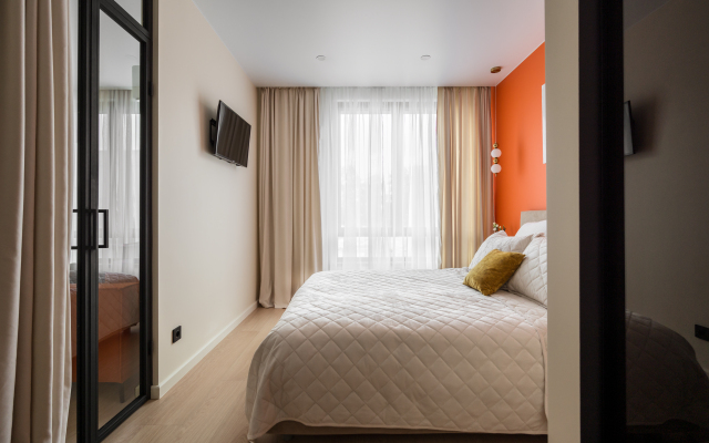 Sunny Home Apartment