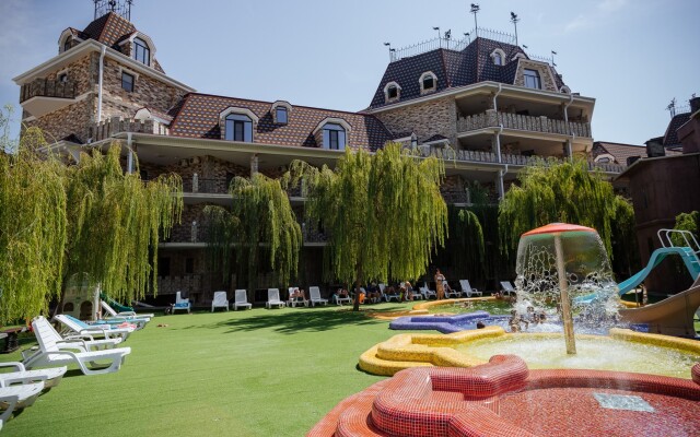 Zamok u Morya Golovinka Hotel