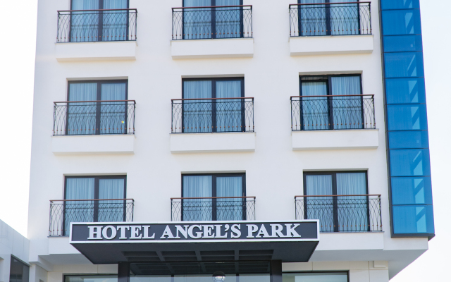 Angel's Park Hotel