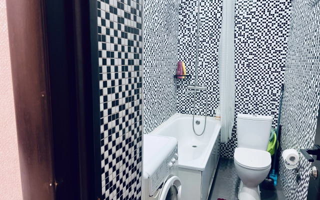 V Tsentre Saratova Flat