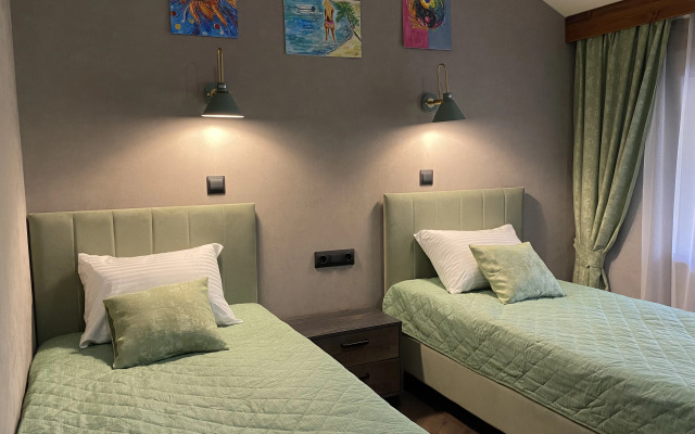 Апартаменты студия 8 Дворик Друзей