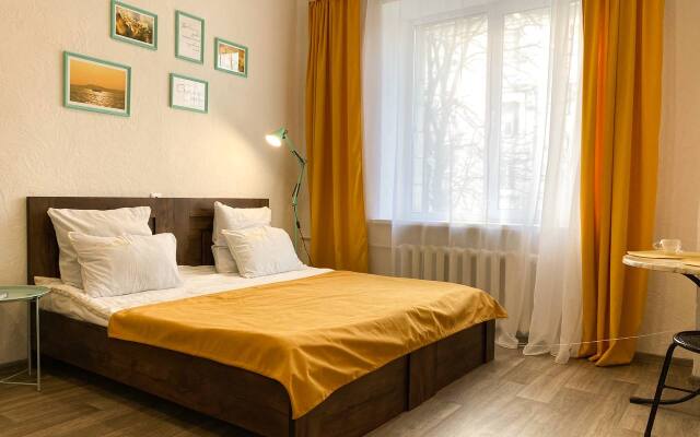Happiness Live in the center of Sevastopol Apartment