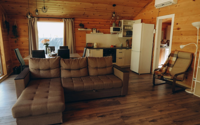 V Sosnakh Den Private house