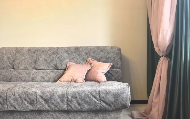 Uyutnaya Yevrodvushka Flat