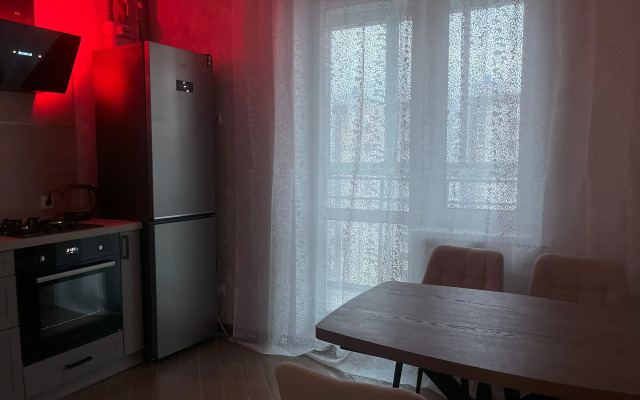 Квартира В 10-ти минутах от ТЦ “Глобус”!