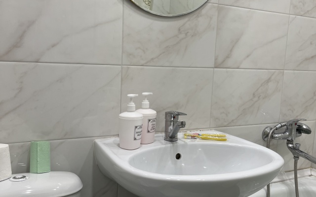 Квартира Апартаменты LOYAL'Ь Октябрьской революции 32