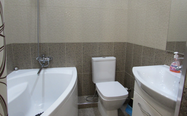 Odnokomnatnatnaya 32 Zhemchuzhina Kaspiya Flat
