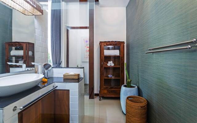 Вилла Kubu Luxury Seminyak Private Mansion