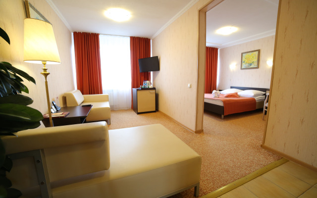 Voskhod Hotel