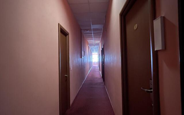 Мебелированные комнаты Отель HOTEL OH SOVIET