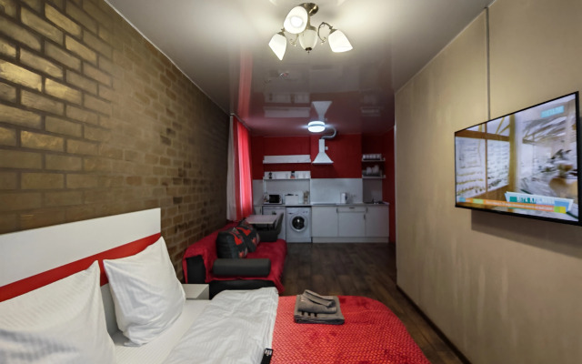 Апартаменты Яркая студия на высоком этаже