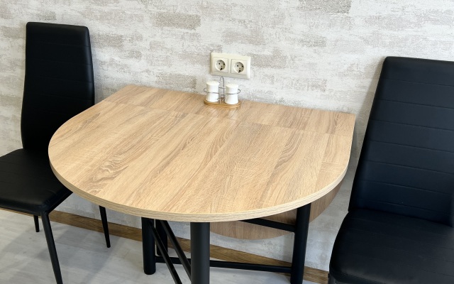 150 Komfortnyye s vidom na goru Apartments