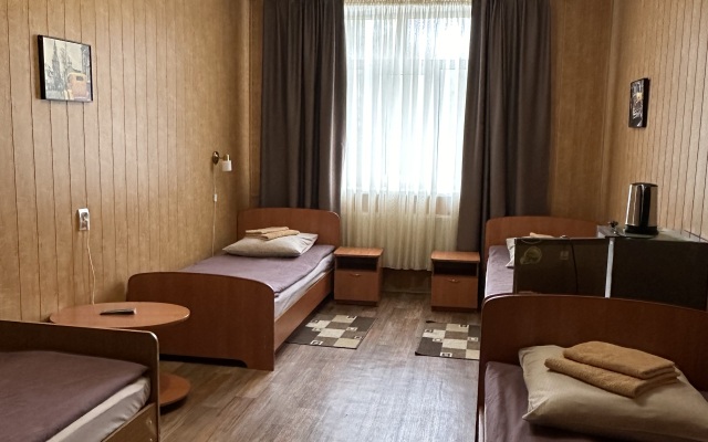 Lada Hotel