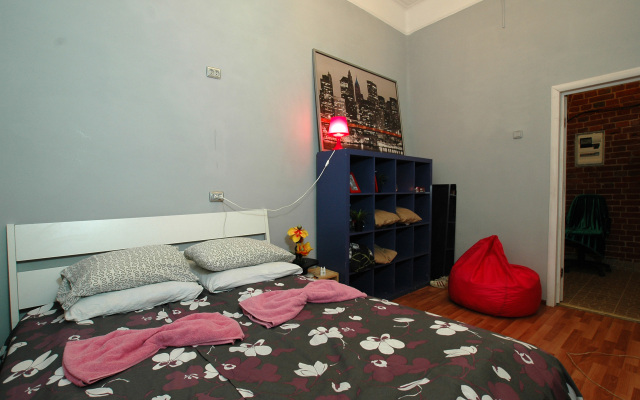 Come&Sleep Hostel