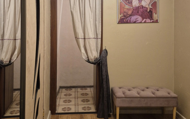 Dizaynerskaya "Modern" Flat