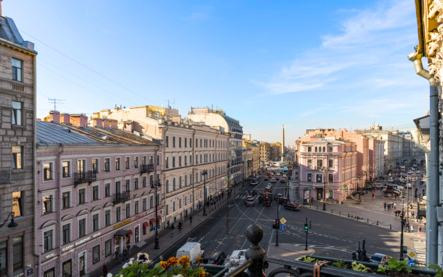 Эксклюзивныe апартамeнты в стилe поп-apт на Невском проспекте 225 м2