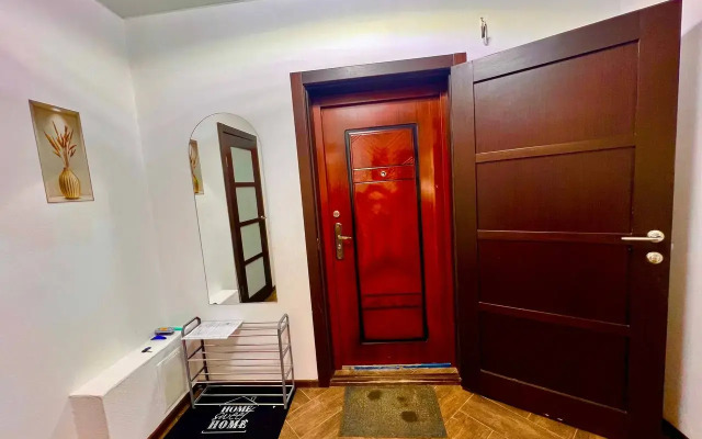 Centr vostok otlichnaja na Odesskaja 44k1 Apartments