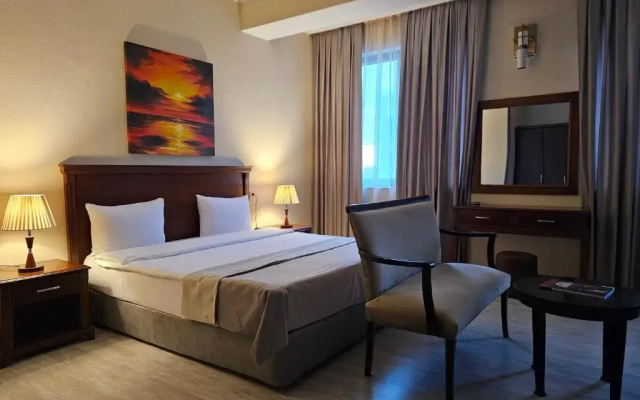 Crown Suites