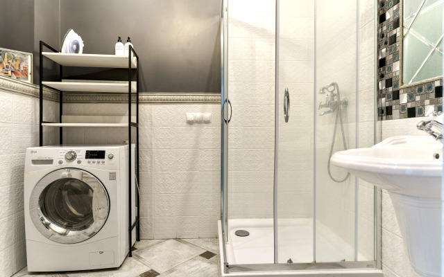 Апартаменты ApartMari Шикарные 4-комнатные апартаменты Лофт в центре