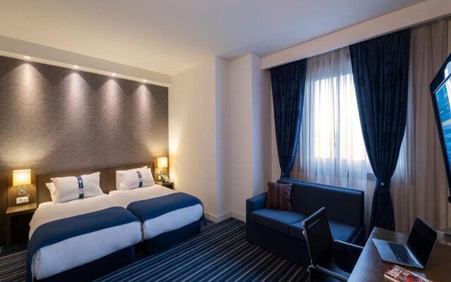 FEZ INN Hotel