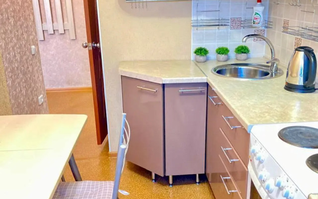 Квартира 2-комнатная на Октябрьском