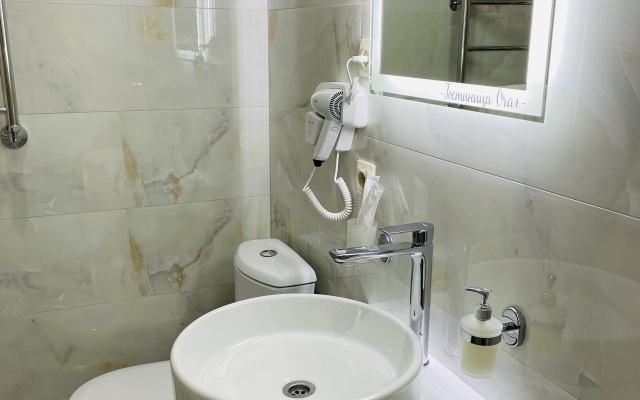 Restoranno-Gostinichny Kompleks "Ochag" Mini-hotel