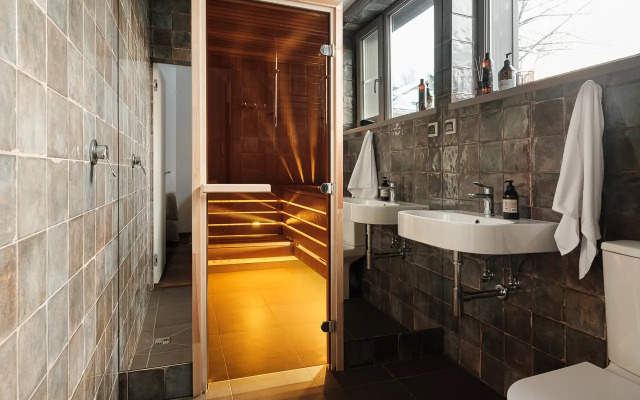 Sherl Private house