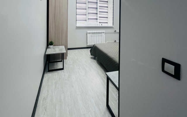 Studiya U Yablonevogo Sada Flat