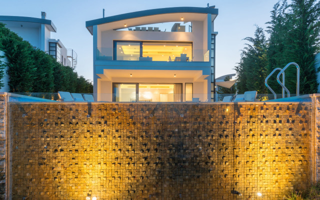 Lombardi Villa