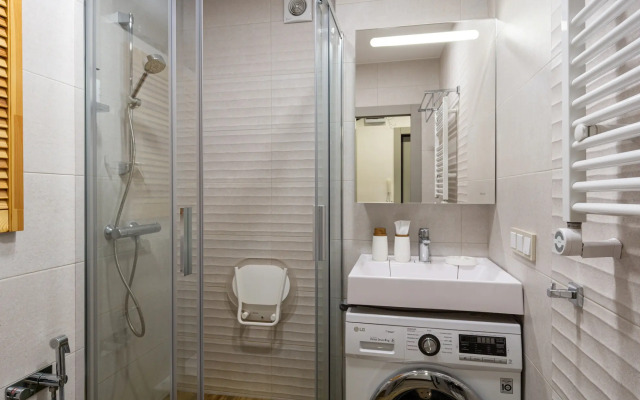 Dve podushki v Pesochnom, Sadovaya, 90 Flat