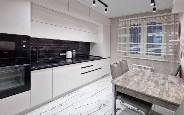 Uyutnaya Kvartira U Morya Apartments