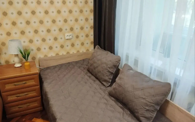 Na Ulitse Bagrationa 7 Flat