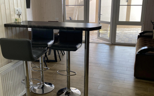 Частный Дом с бассейном на территории отеля GREY'S