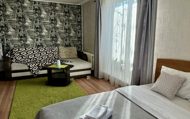 Апартаменты на Парижской коммуны 50