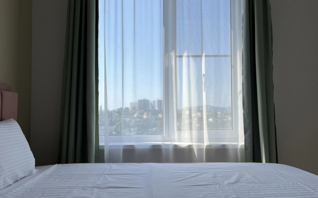 Uyutnaya Trekhkomnatnaya V Spalnom Rayone Flat