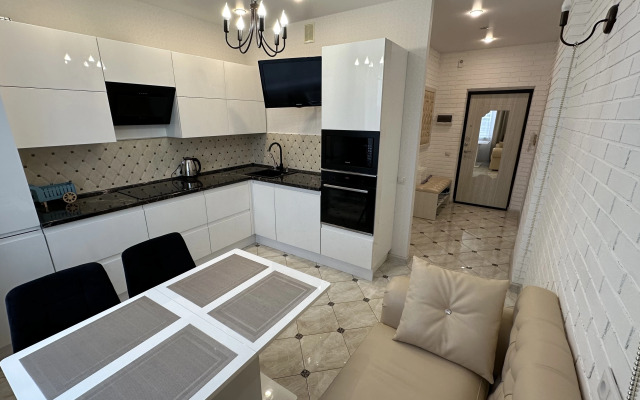 Na Ulitse Pavshinskiy Most 1/4 Flat