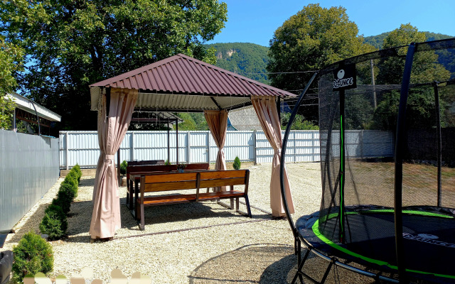 Гостевой дом ГуамкаЮГ до 4х гостей