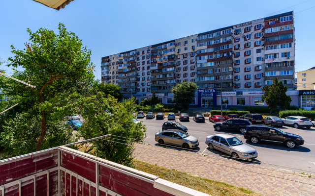 V Tsentre Novorossiyska Ot LetoApart Apartments