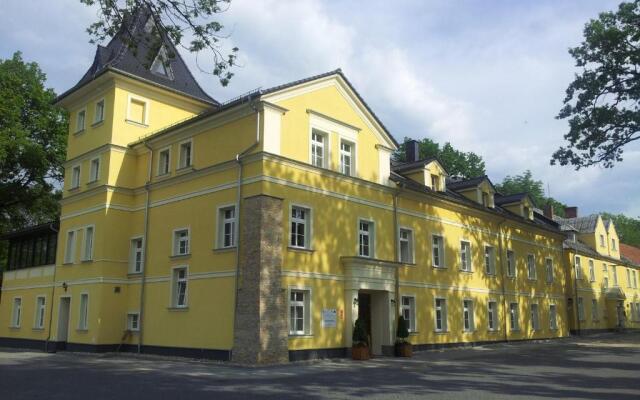Pałac Lucja Hotel