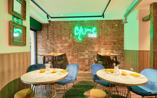 Blume Cruz Suites